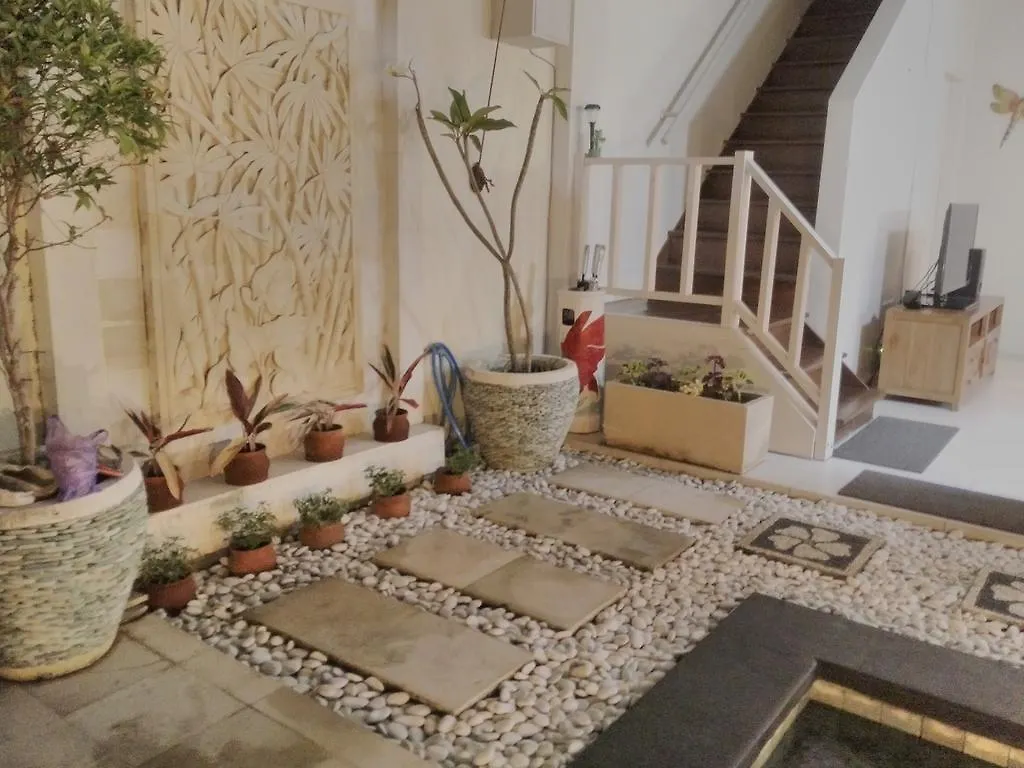 Sun Shoot Villas Seminyak Indonesien